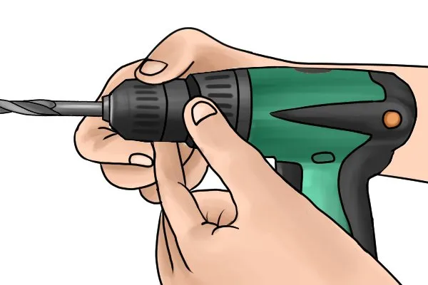 Chuck adjustment on a drill-driver, a different interface from a compact bit holder