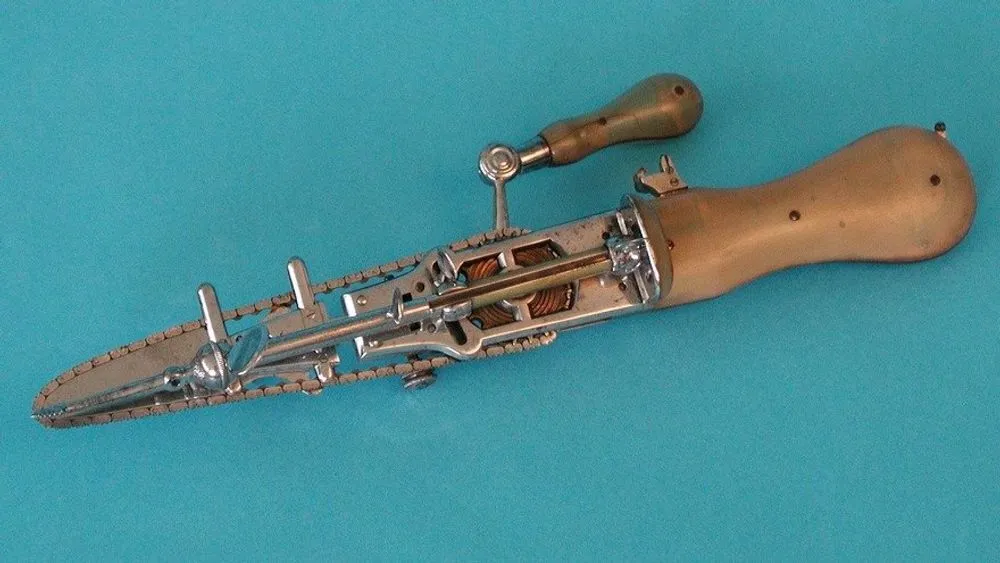 Historic hand-cranked surgical chainsaw